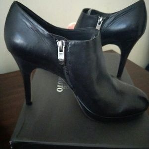 Vince Camuto bootie